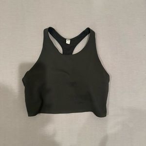 uniqlo black sports bra
